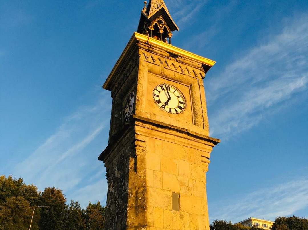 Clock Tower and Drinking Fountain-尚克林必去景点