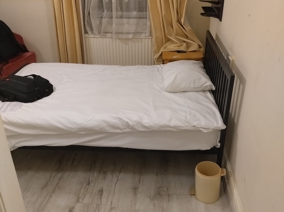 Oliver's Lodge Hotel主图