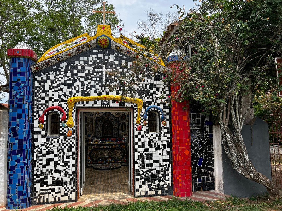 Capelinha de Mosaico I-Sao Bento do Sapucai必去景点