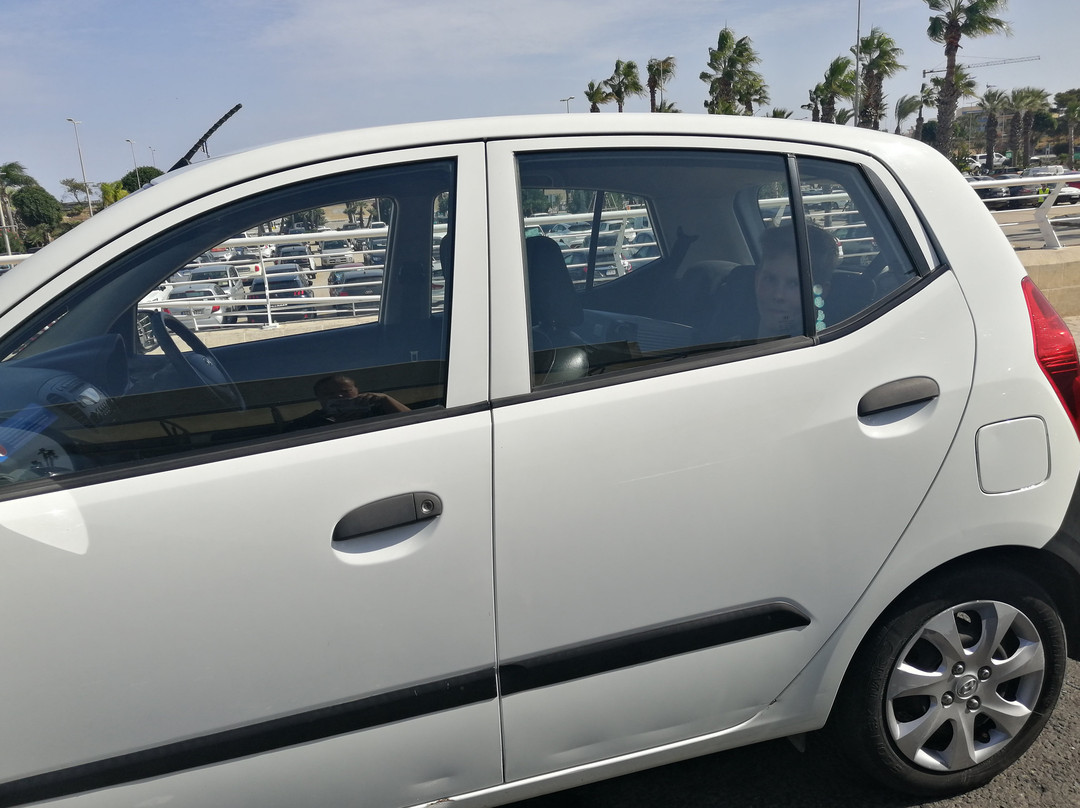 Freeways Auto Rentals-卡拉必去景点