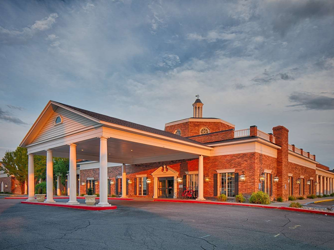 波卡特洛红狮酒店