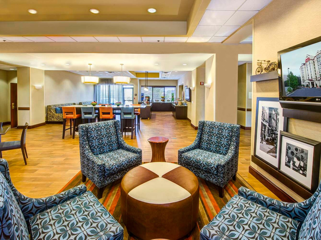 Hampton Inn & Suites Atlanta-Galleria