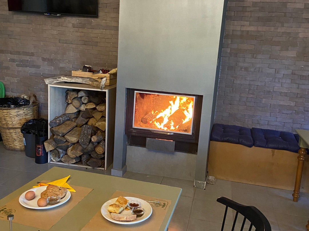 Dadia Forest Inn主图