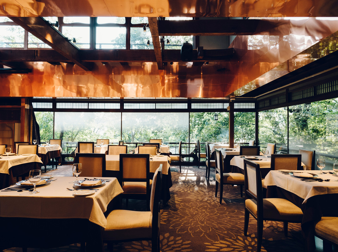 French Restaurant Le Un