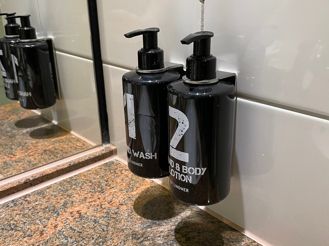 灵登酒店拜尔球场店主图