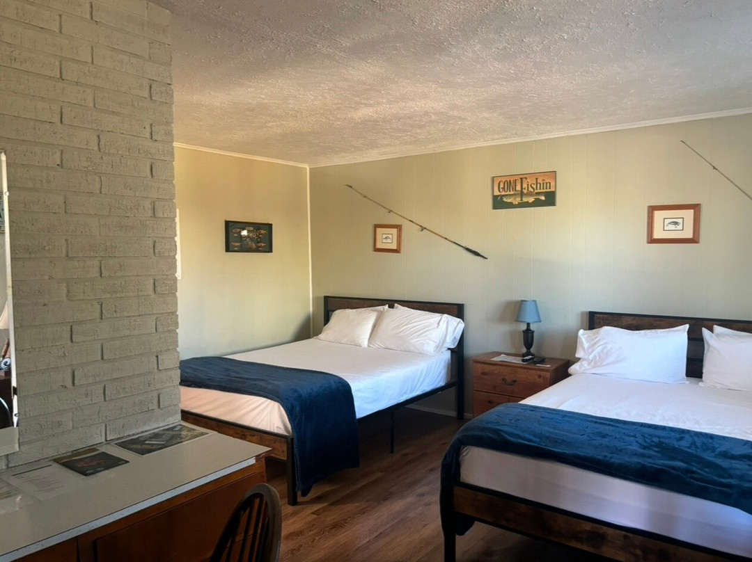 Cotter Trout Lodge主图