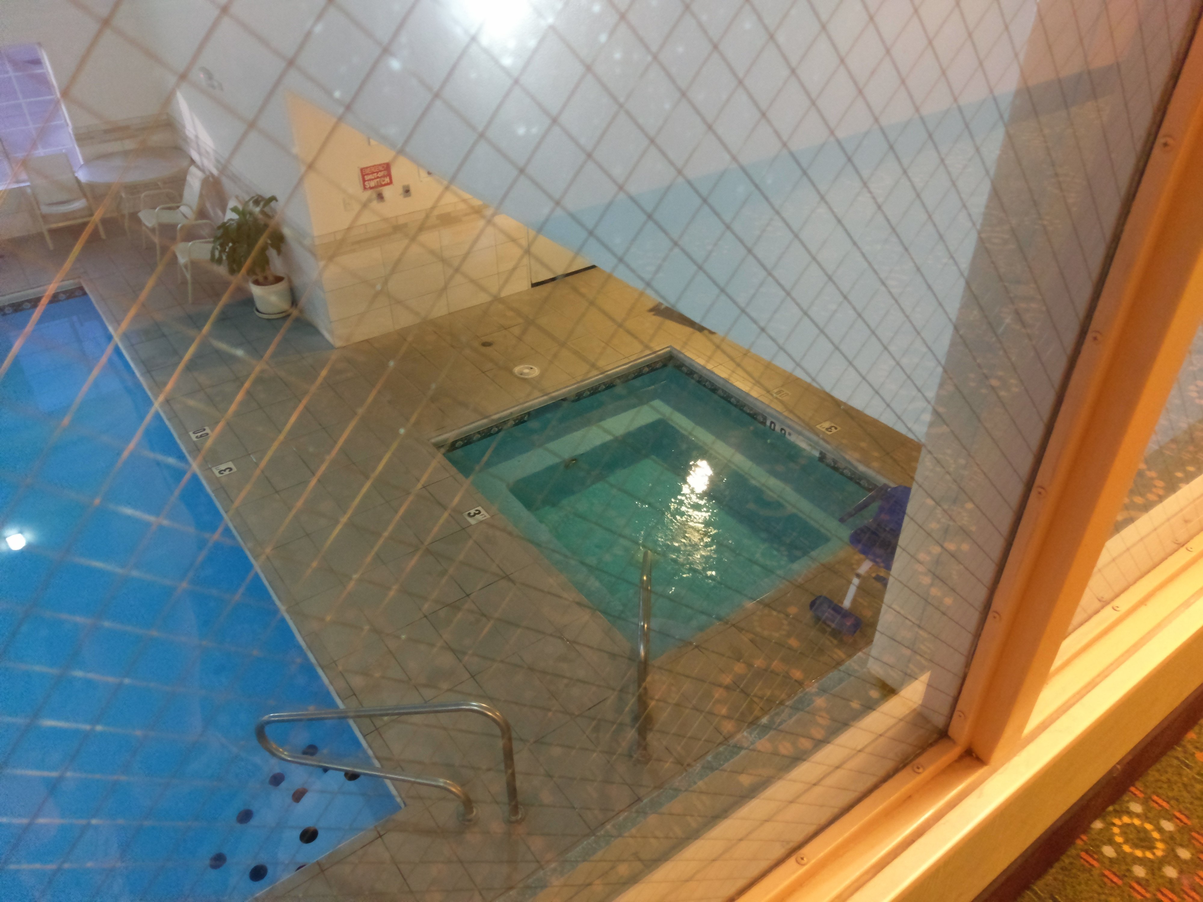 Spark by Hilton Albuquerque North I-25-泳池