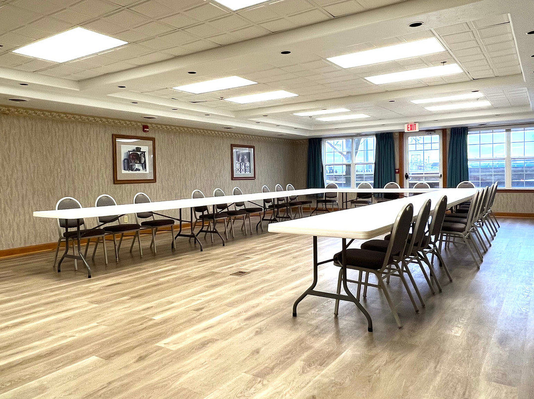 Van Buren Hotel At Shipshewana主图