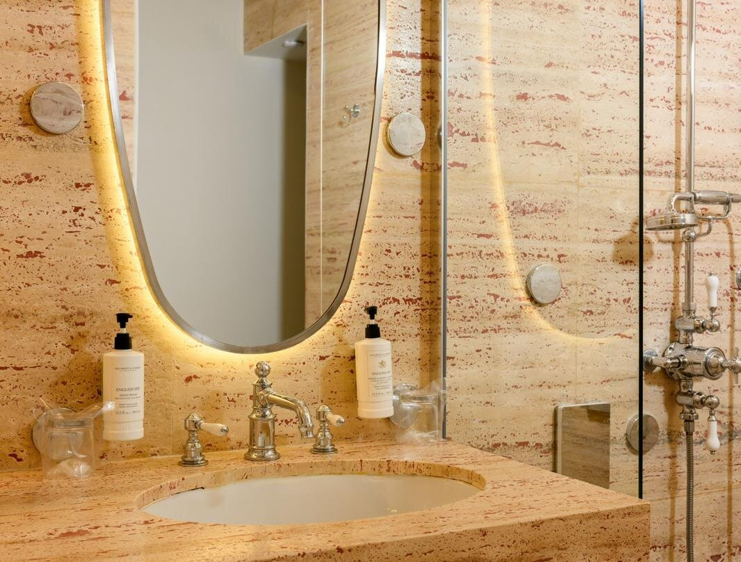 Palazzo Bifora主图