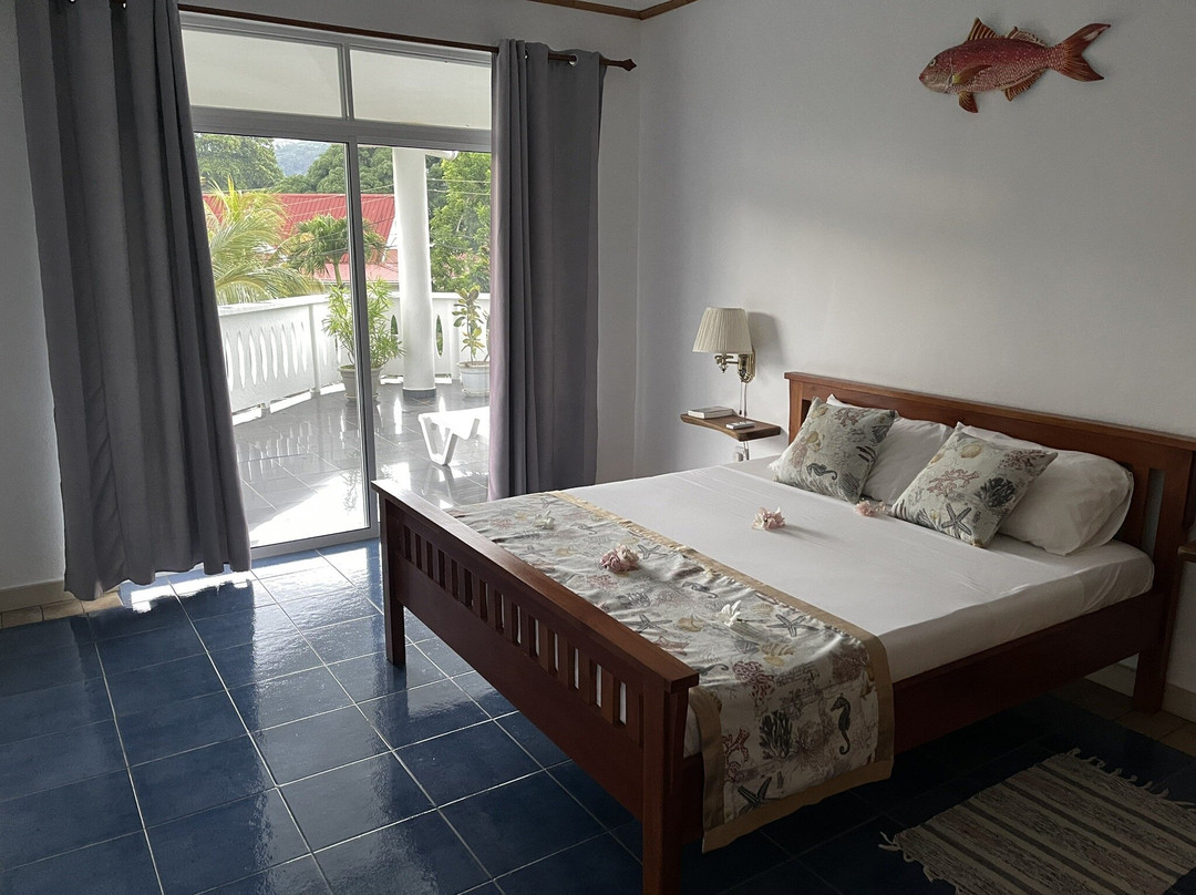 340 Degrees Mountain View Apartments主图