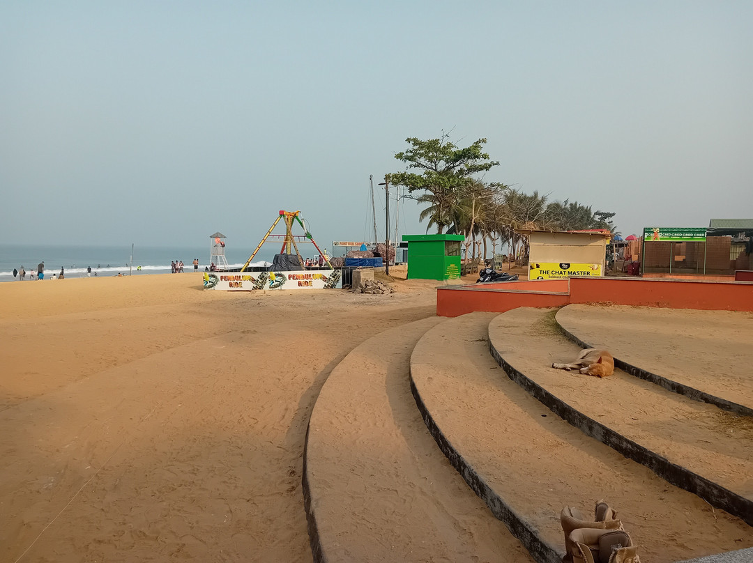 Panambur Beach-芒加罗必去景点
