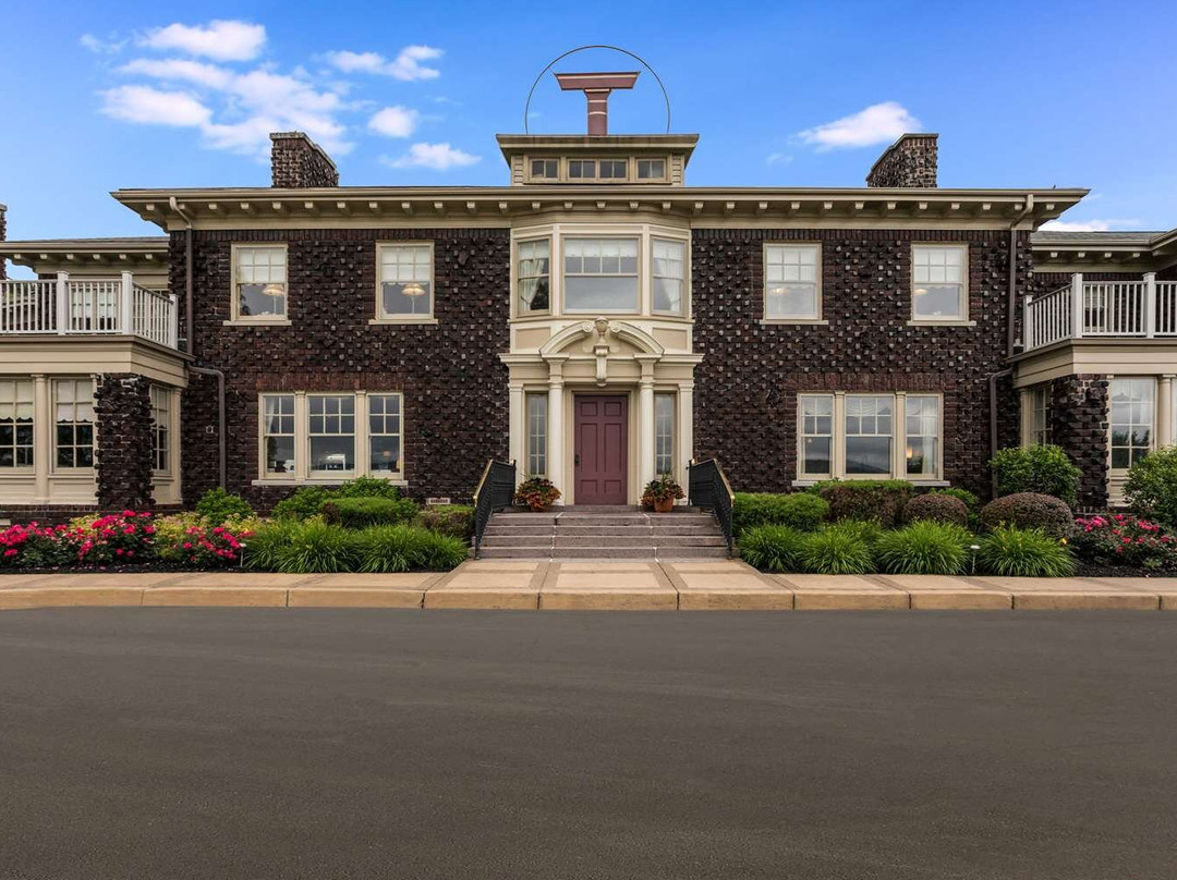 传统幽谷度假村及会议中心主图