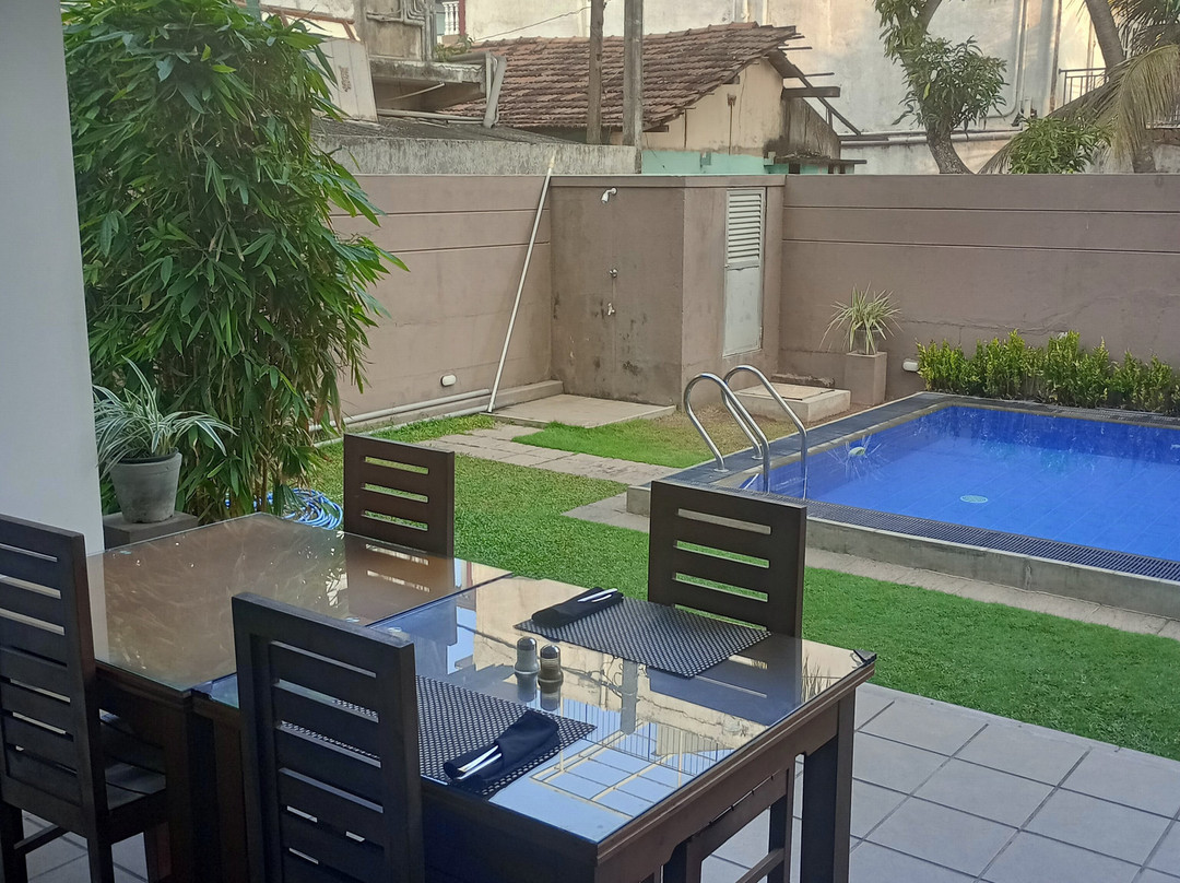 262号套房酒店主图