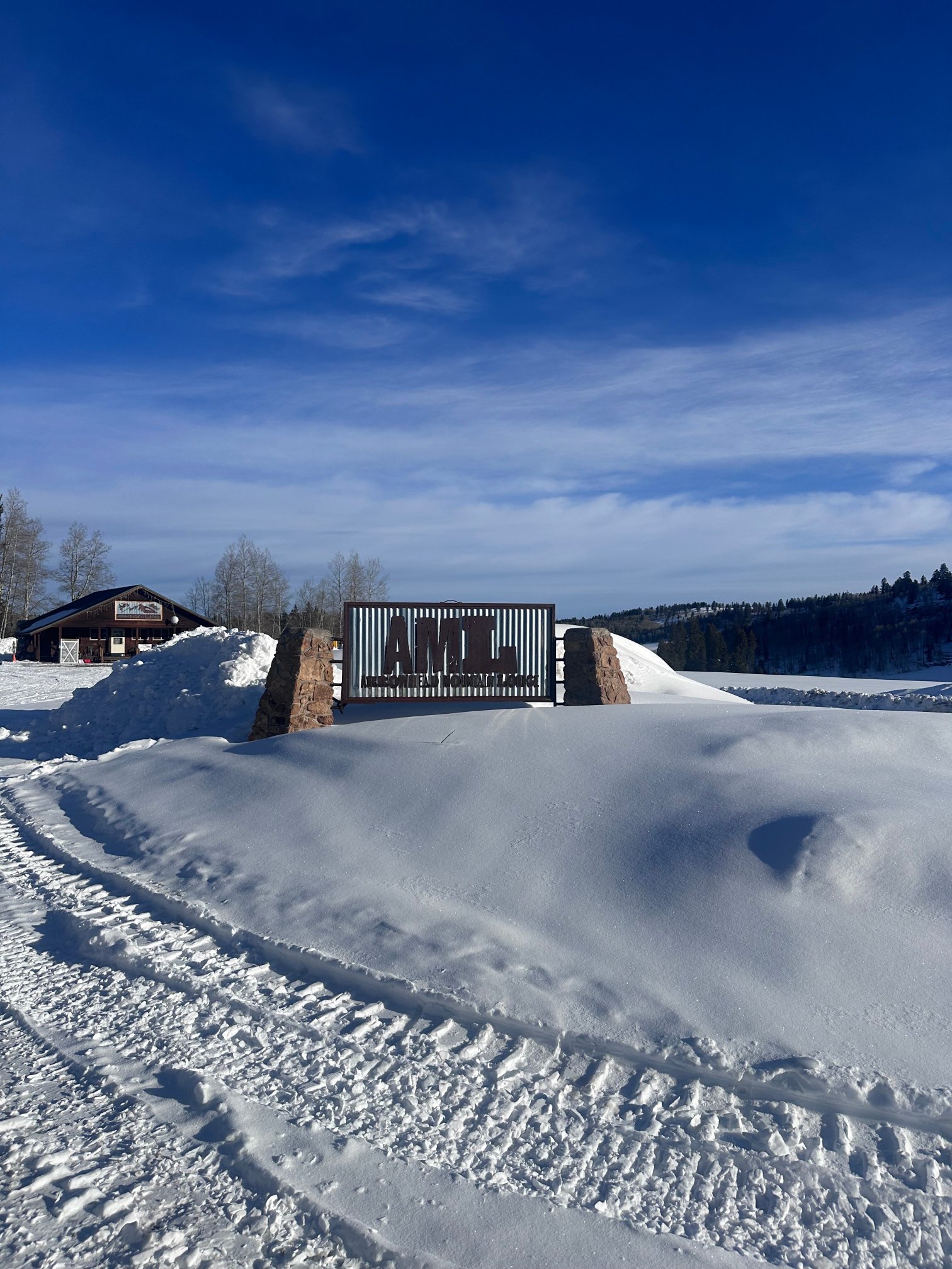 Arrowhead Mountain Lodge-官方