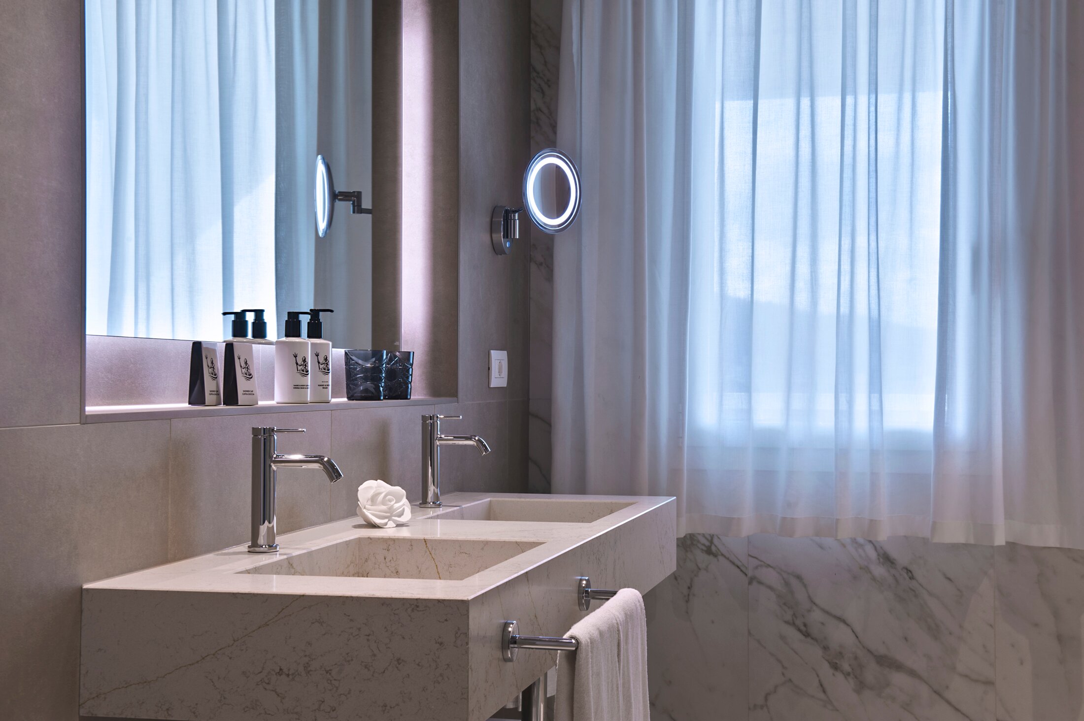 Tritone Luxury Hotel Thermae & Spa-浴室