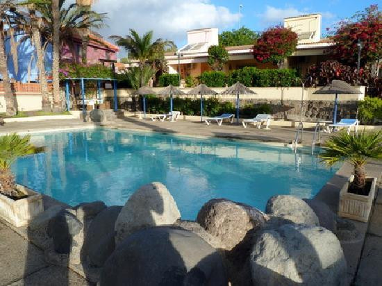 Castillo del Romeral酒店住宿-Bungalows Side Shore