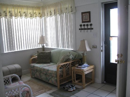 Gulf Gardens Resort主图