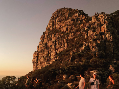 Thrilling Table Mountain Hike-开普敦中心区必去景点