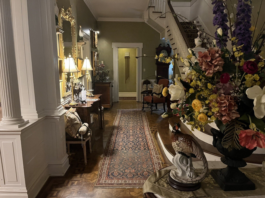 Belle Oaks Inn主图