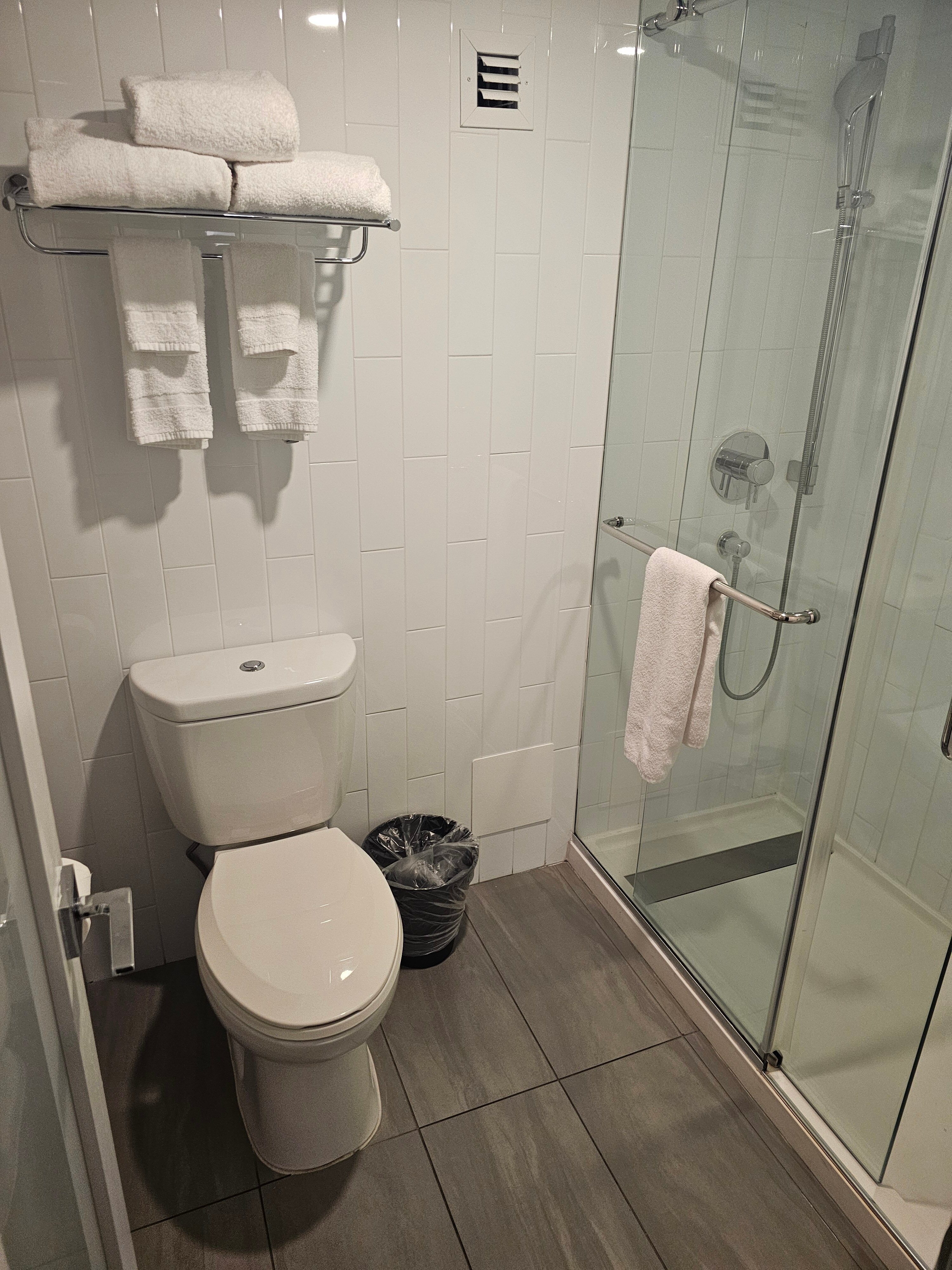 Best Western Plus Ft Lauderdale Hollywood Airport Hotel-浴室