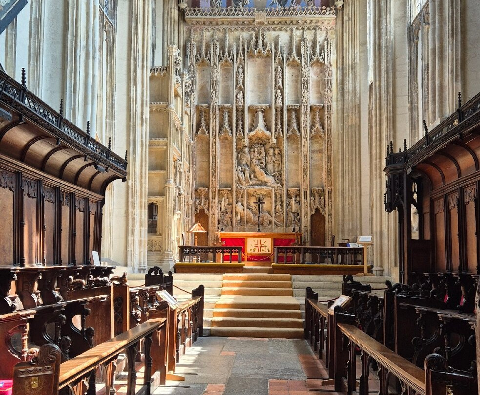 Christchurch Priory-基督城必去景点