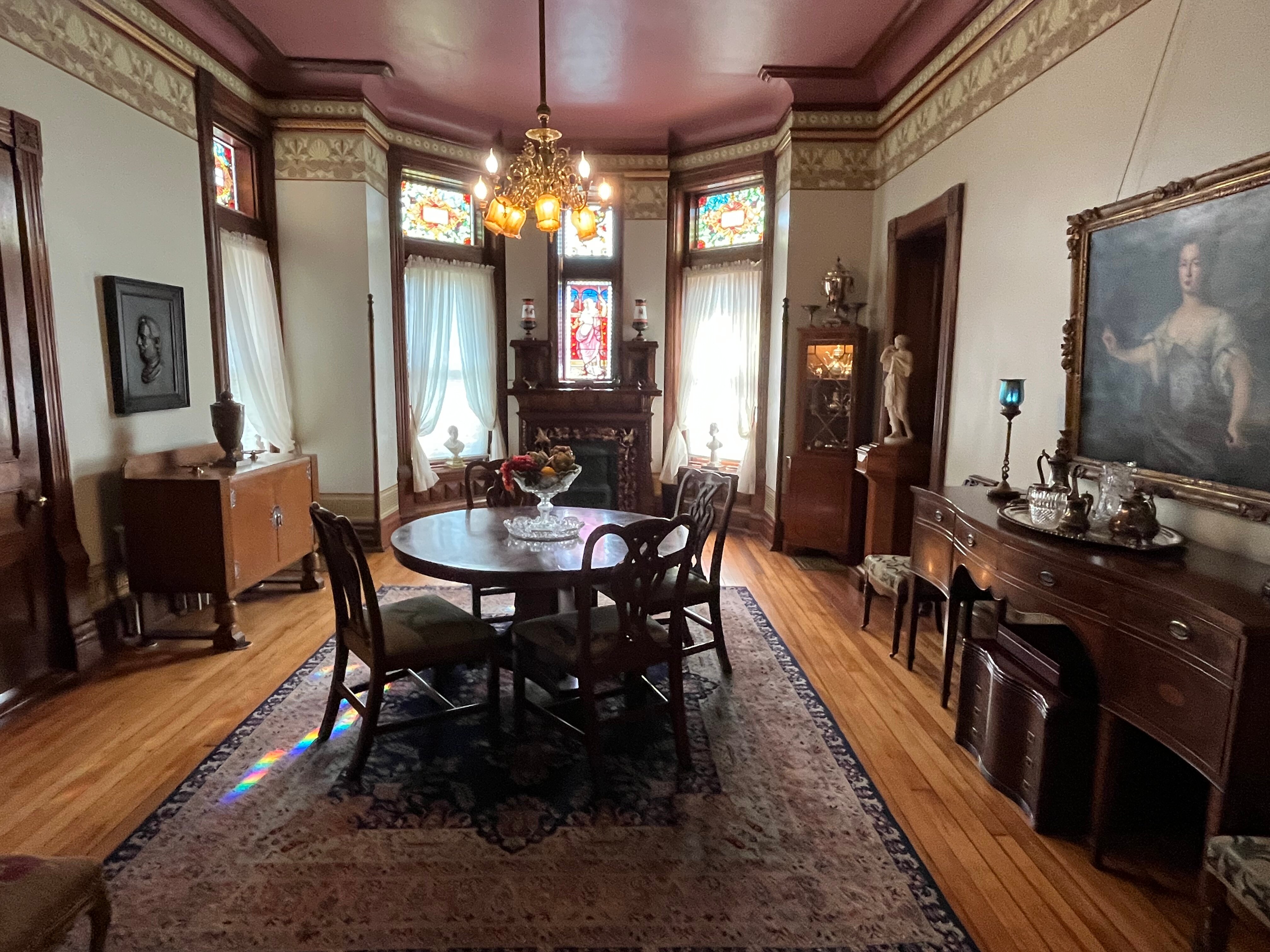 Shakespeare Chateau Inn and Gardens Bed & Breakfast-官方