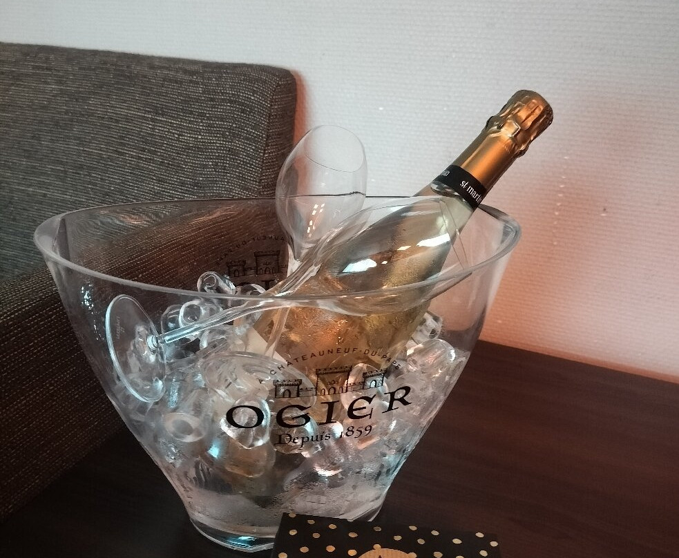 贝斯特韦斯特酒店主图