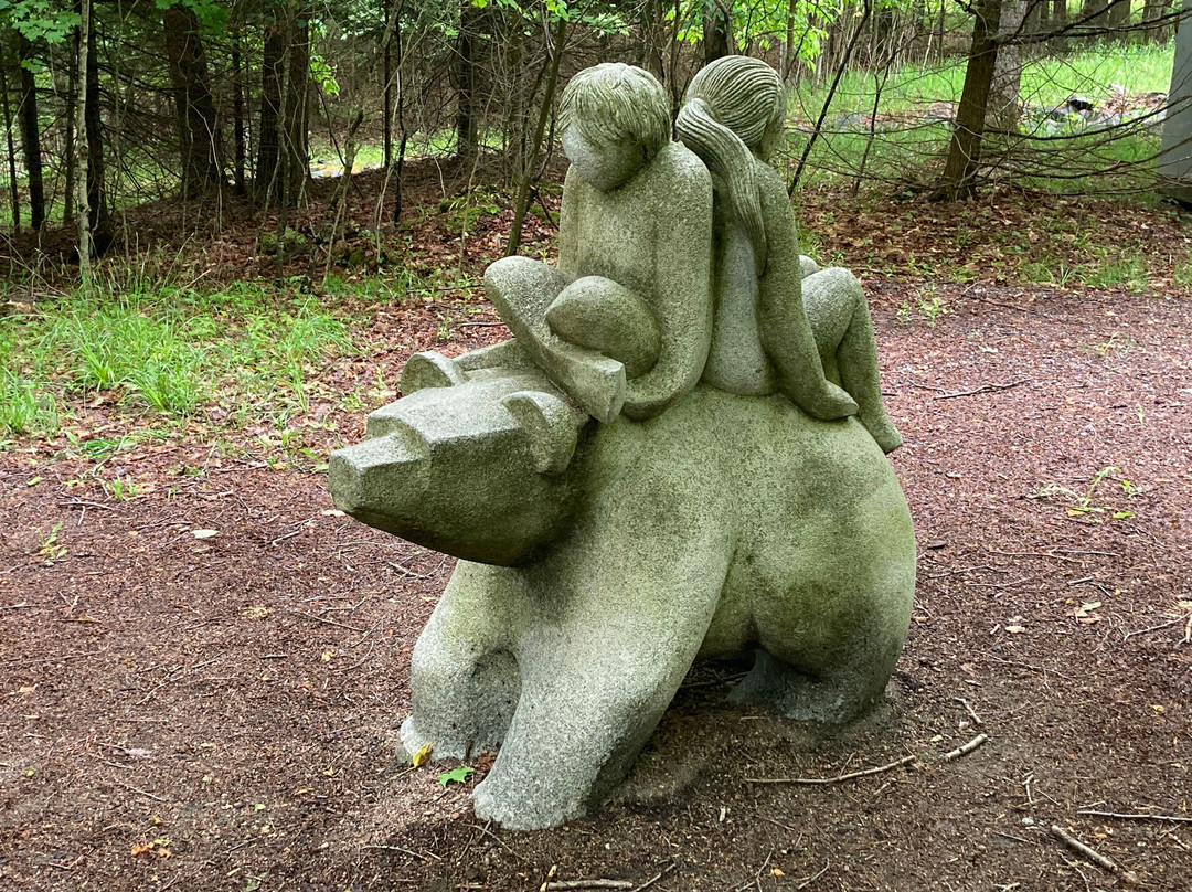 Haliburton Sculpture Forest景点图片