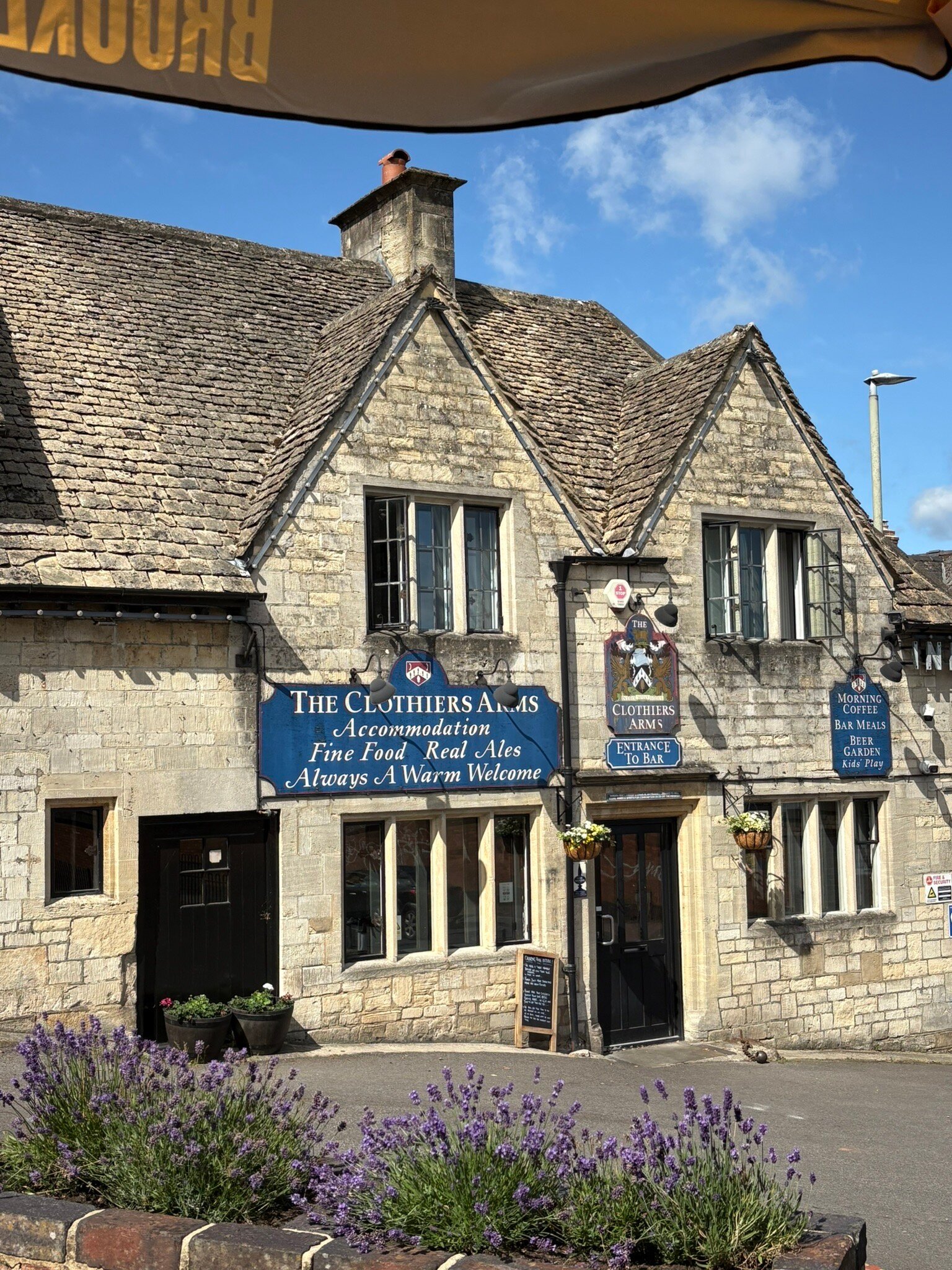 The Clothiers Arms-官方