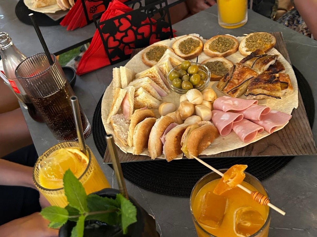 The Duke Cocktail Lounge Bar-拉马达莱娜必去景点