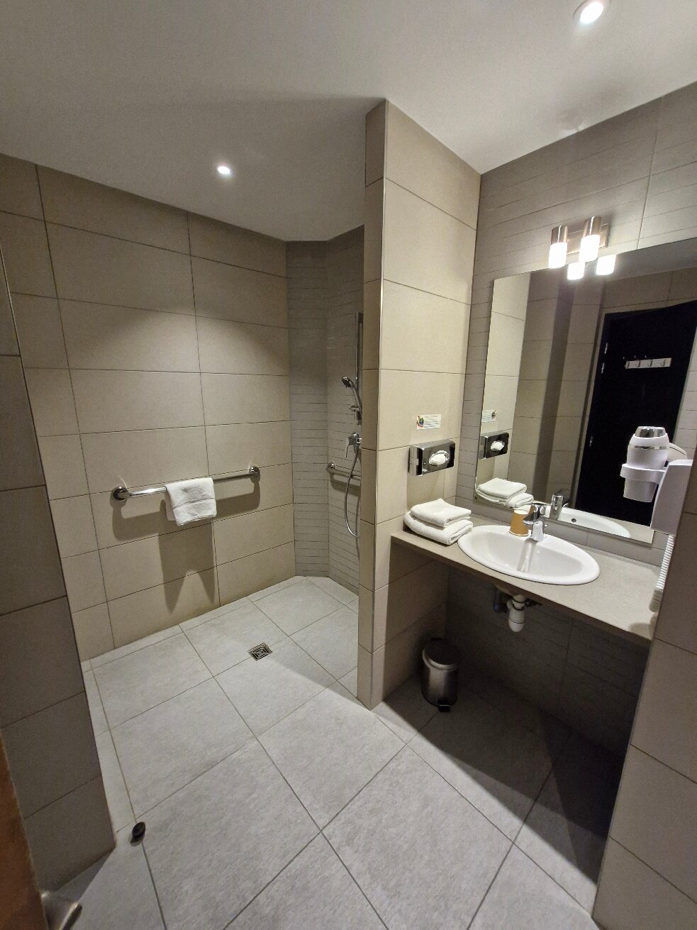 Republik Hotel-官方