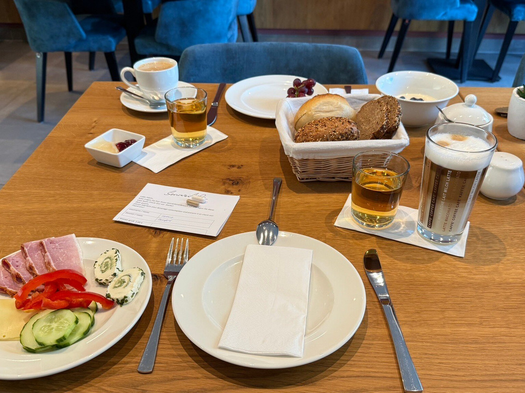 Ferienweingut SerwaziWein主图