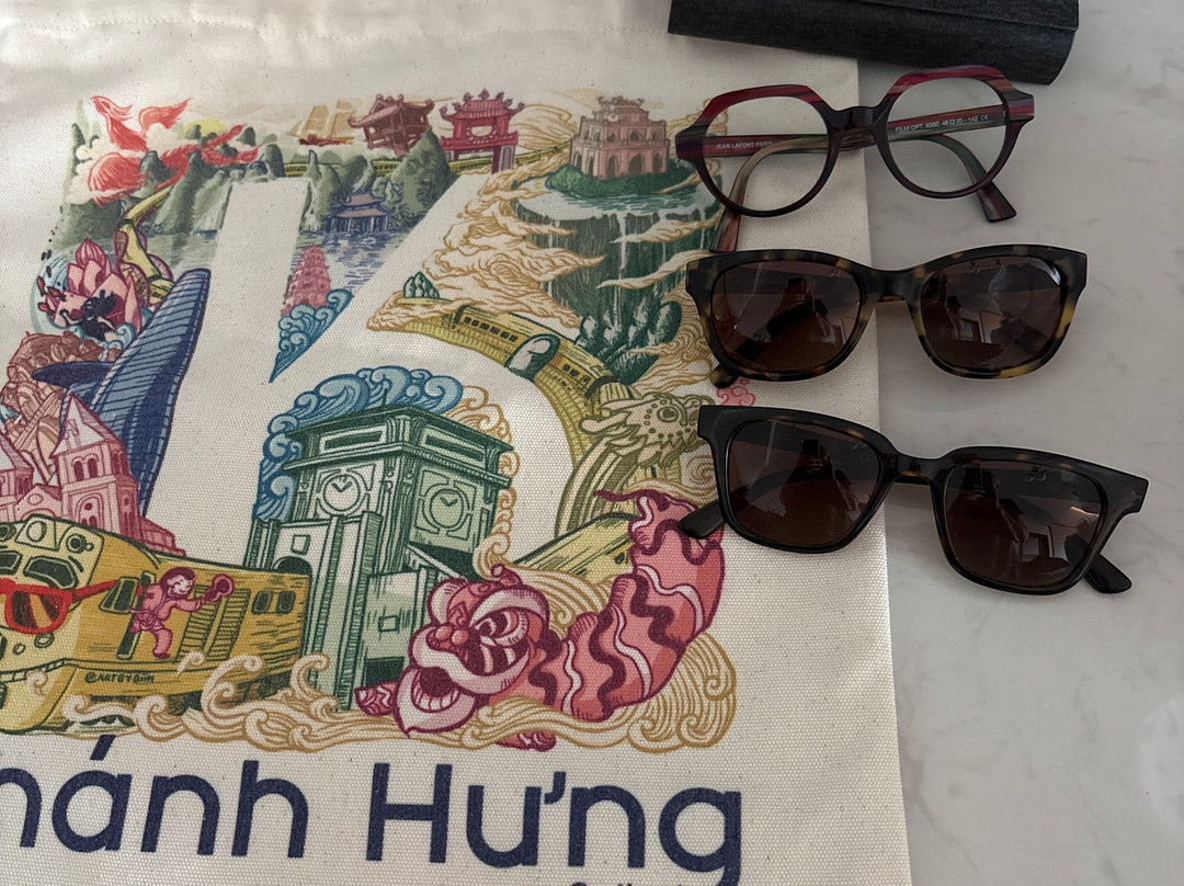 Khanh Hung Optical-岘港必去景点