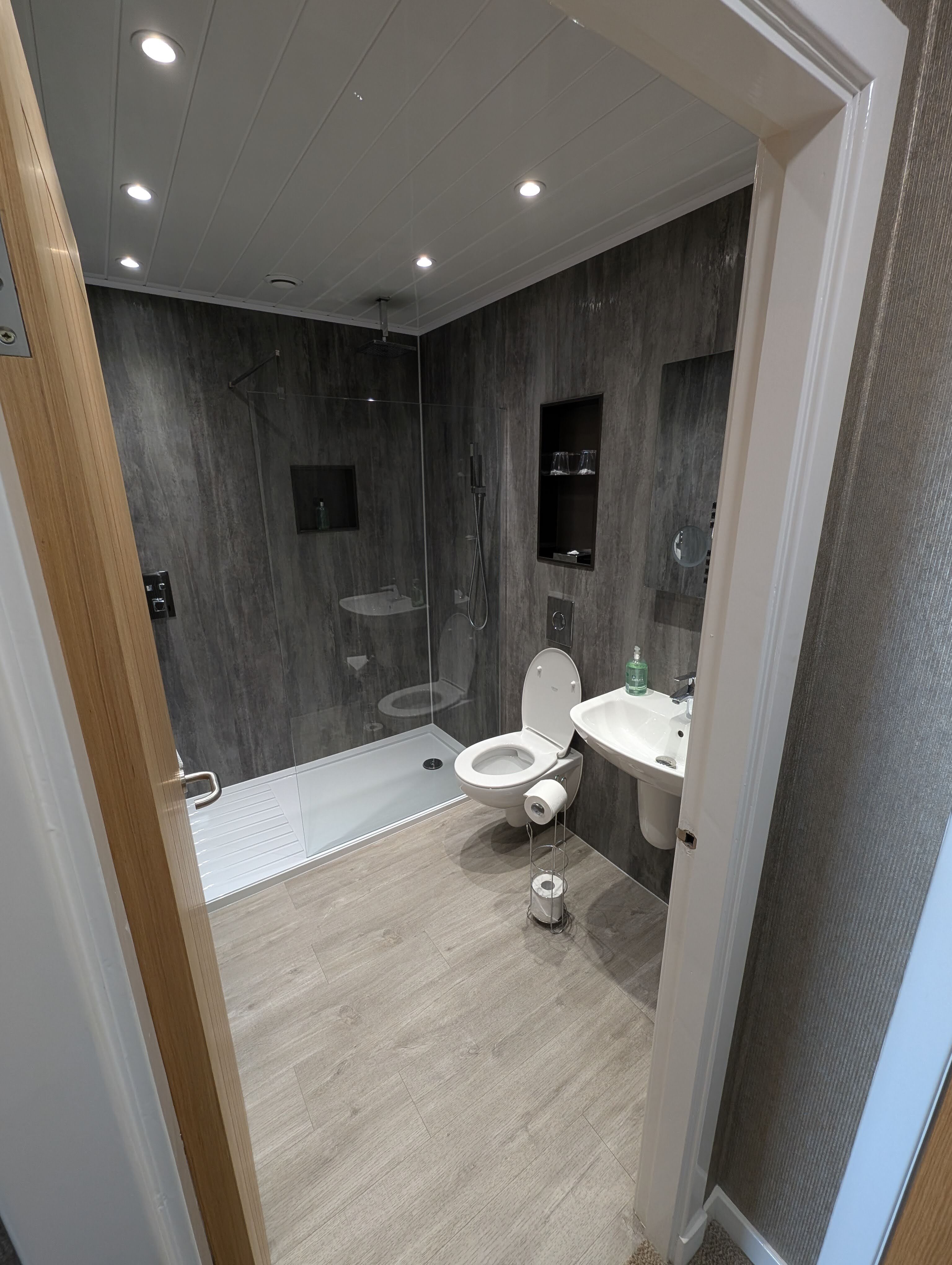 Myrtle Bank Hotel-浴室