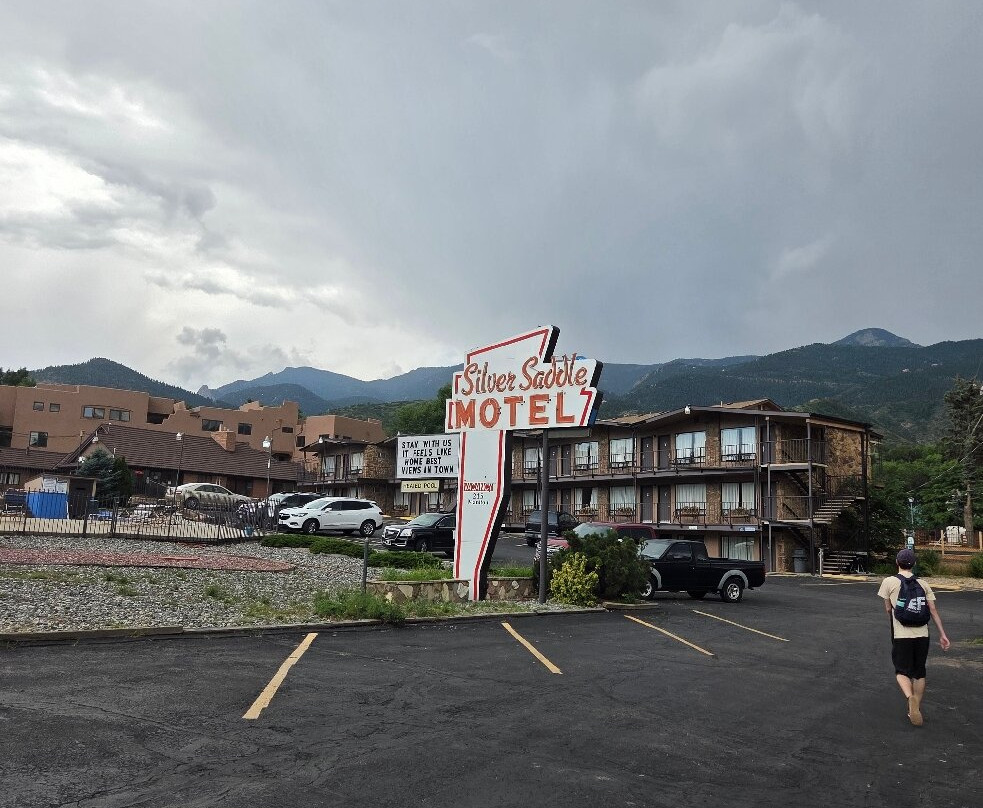 Silver Saddle Motel主图