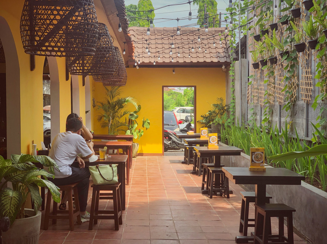 Sài Gòn By Mệ Vui