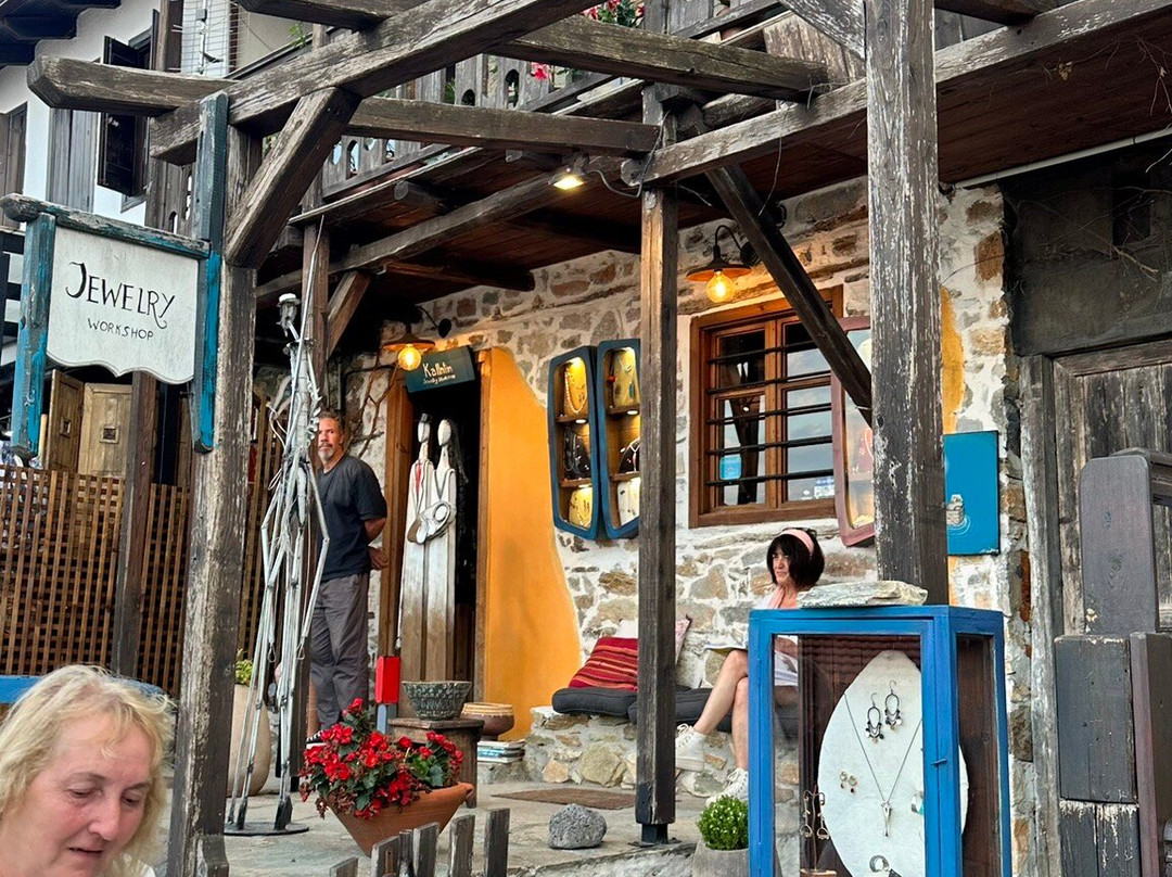 Kallntin Handmade-Palaios Panteleimonas必去景点