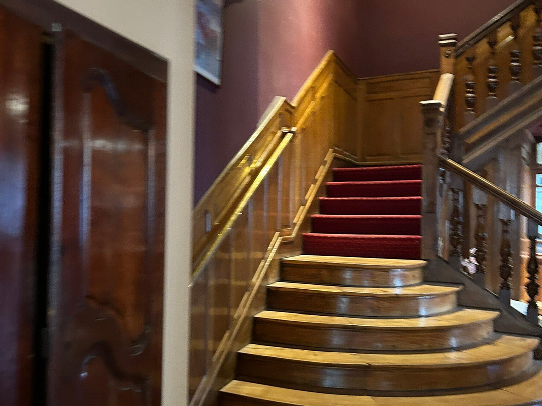 国际之家瑞莱斯德福希耶酒店主图