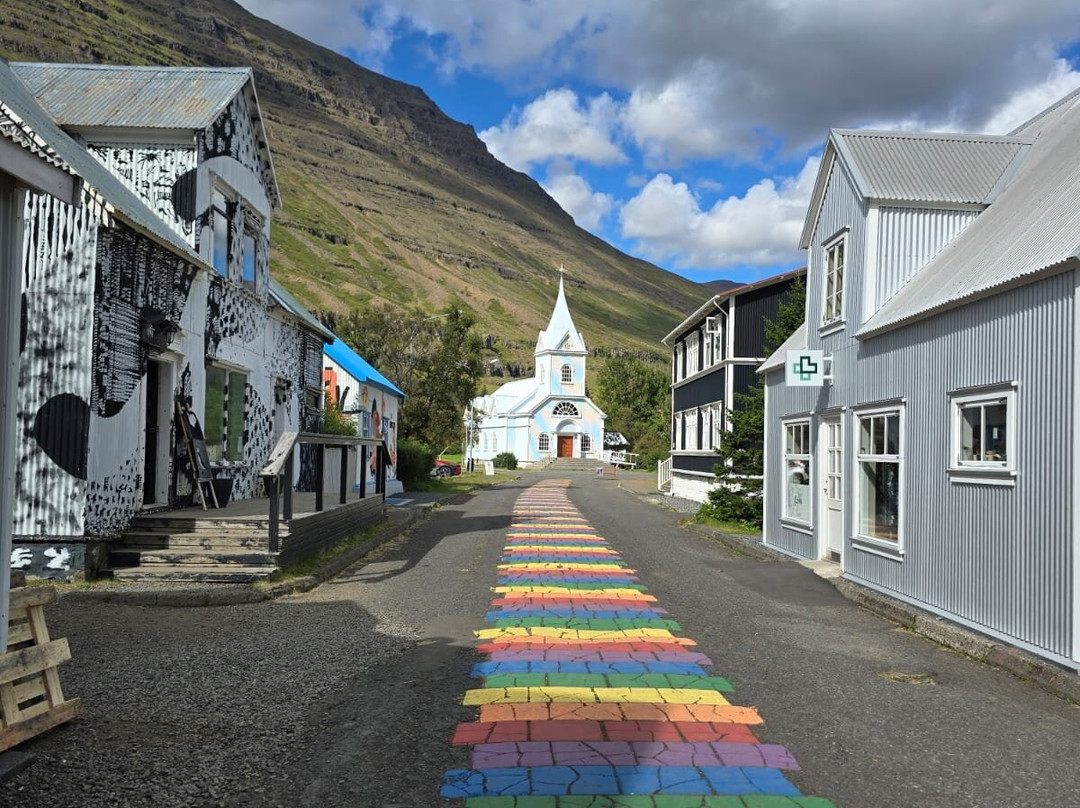Seydisfjordur Church-塞济斯菲厄泽必去景点