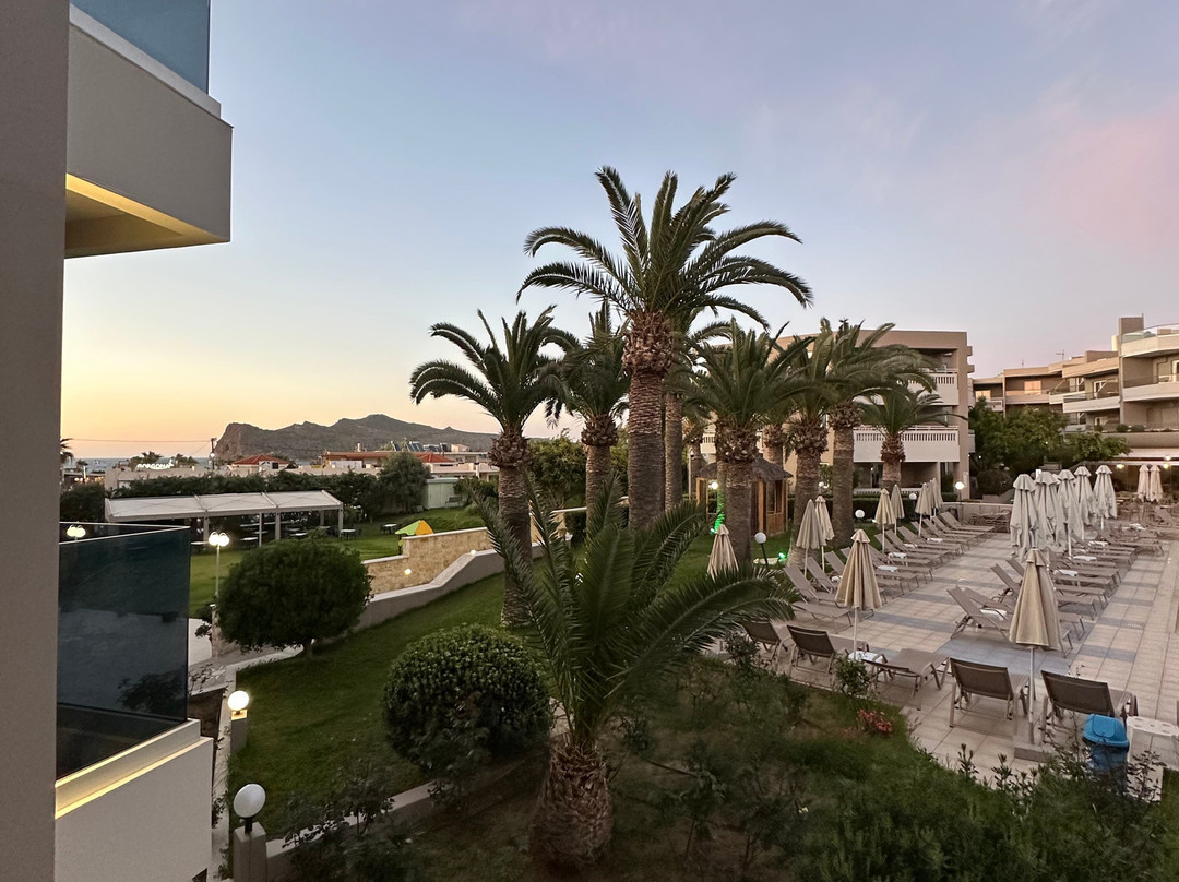 Atrion Resort Hotel主图