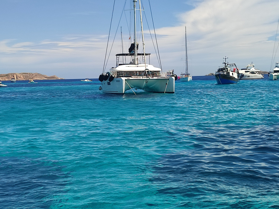 Motonave Imperatrice-La Caletta必去景点