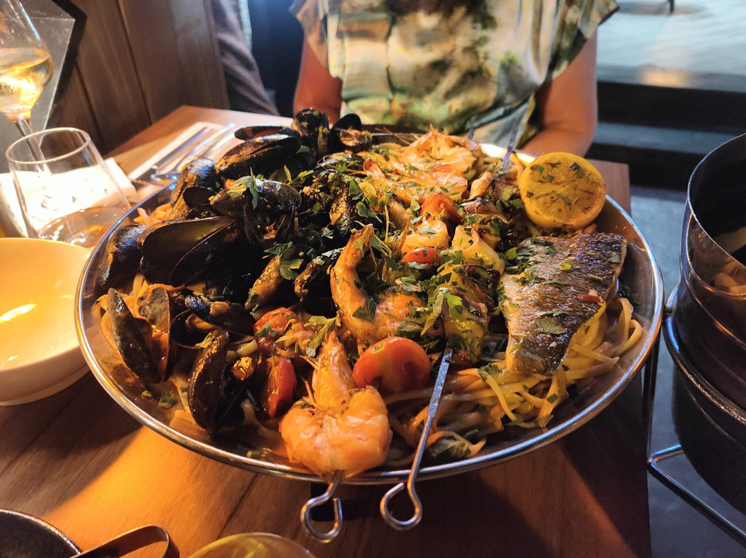 Gourmet Fish & Grill