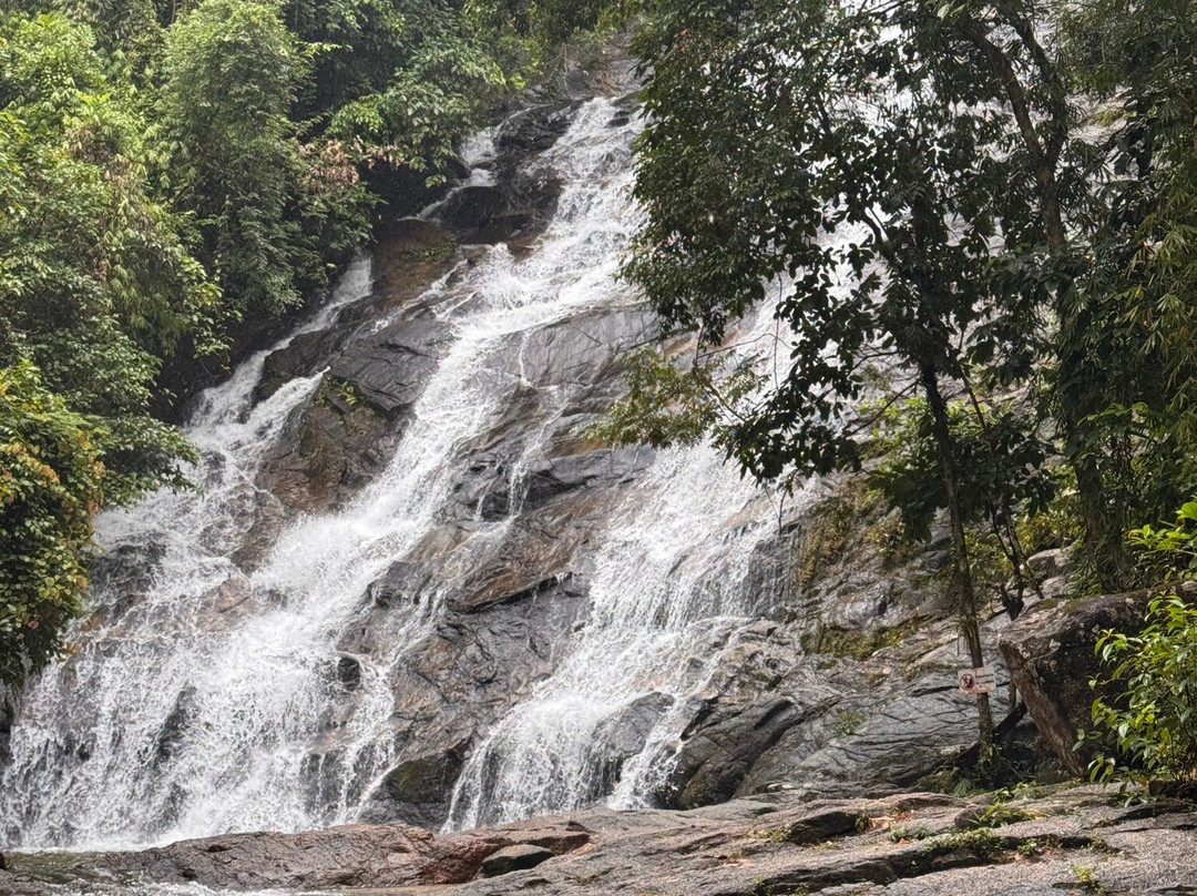 Ton Chong Fa Waterfall-拉克山必去景点