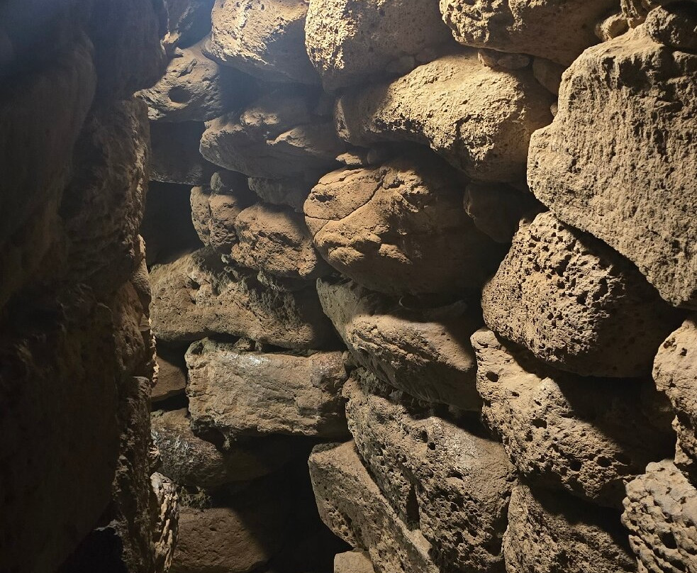 Nuraghe Losa-Abbasanta必去景点