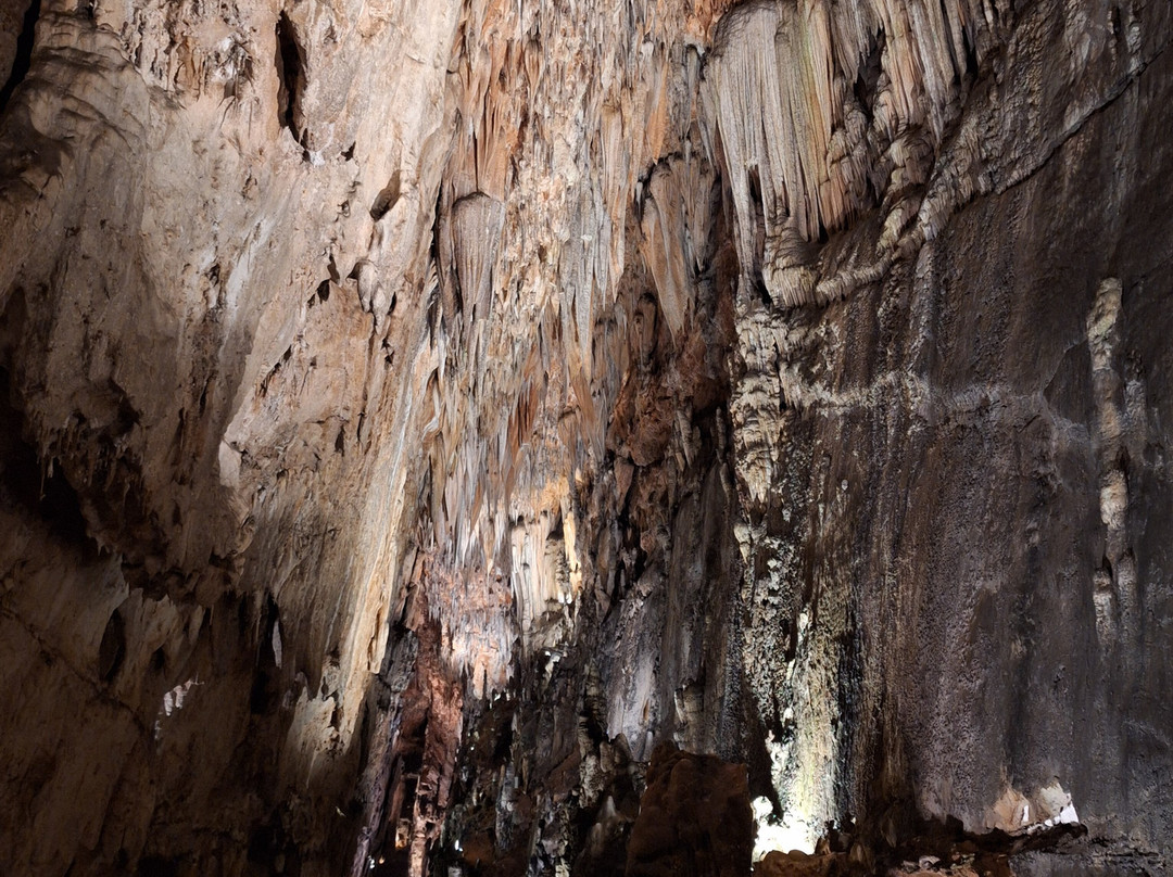 Cueva de Valporquero-Valporquero de Torio必去景点
