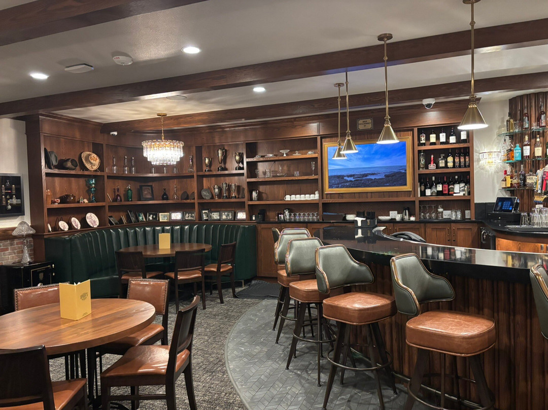 Dawn Manor Restaurant, Bar & Speakeasy