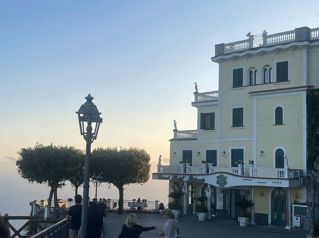 山野魅力酒店主图