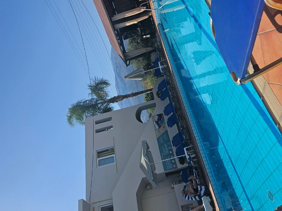 Sisi Breeze Hotel主图