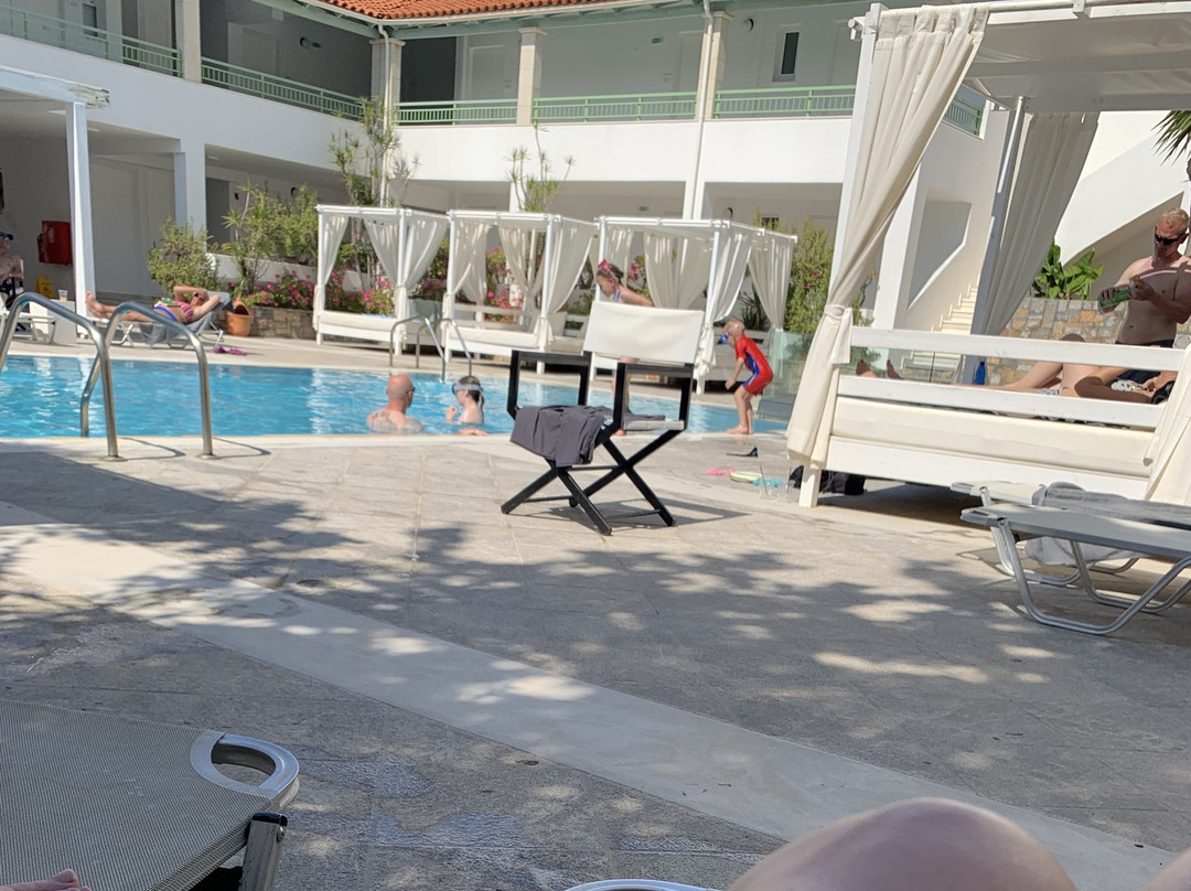 克诺索斯班阁楼海滩套房酒店主图