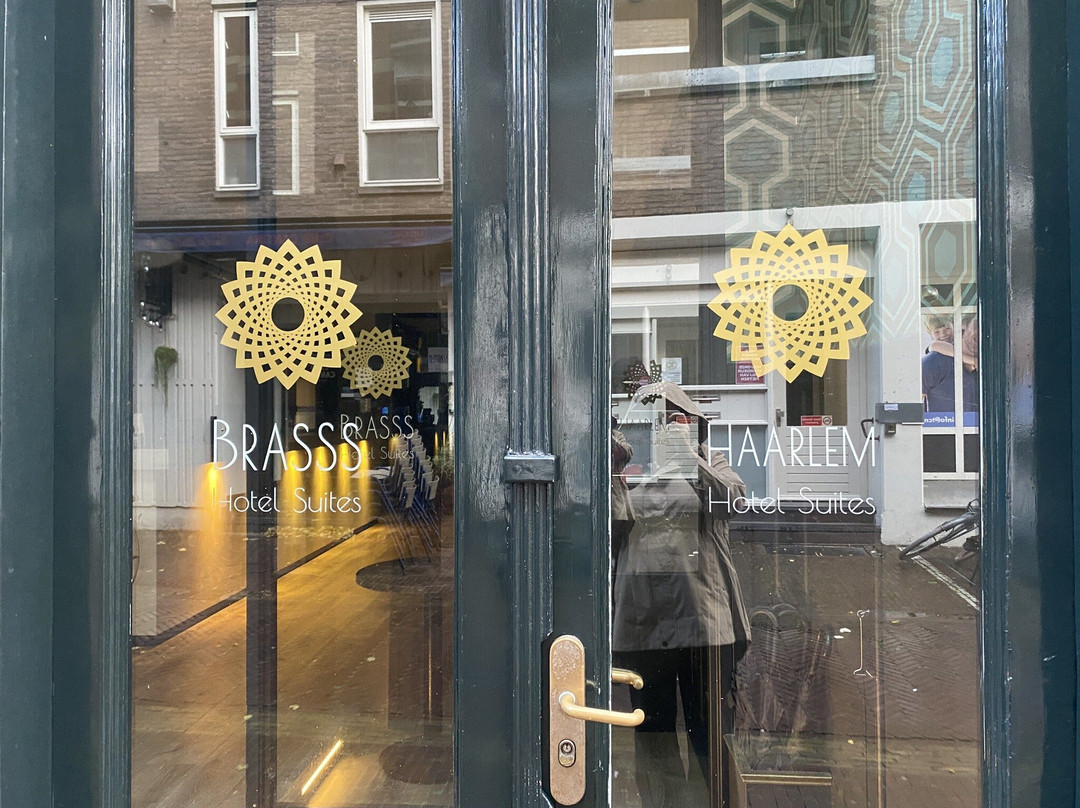 布莱斯套房酒店主图